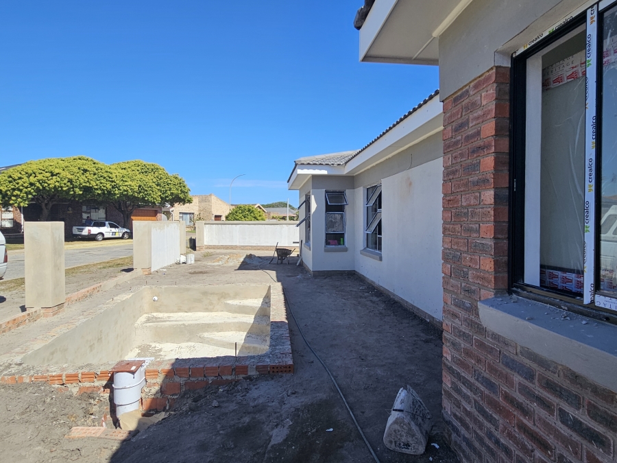 3 Bedroom Property for Sale in Kabeljauws Eastern Cape